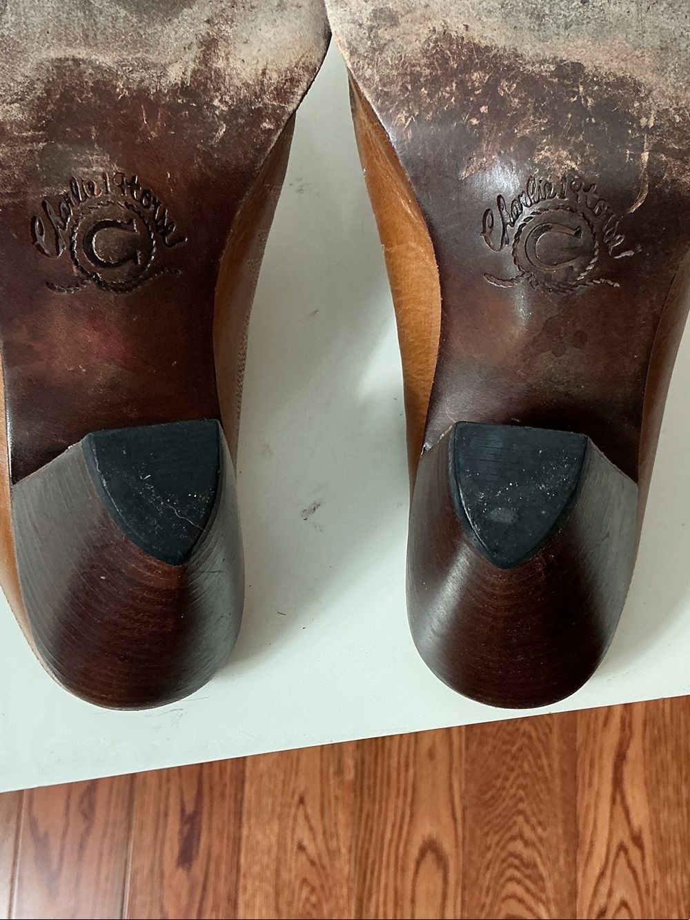 Lucchese Charlie 1 Horse Embroidered Tan Leather Snip Toe Mule - Picture 8 of 12
